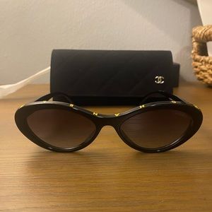 Authentic Chanel Lunettes Soleil Ovale Sunglasses
